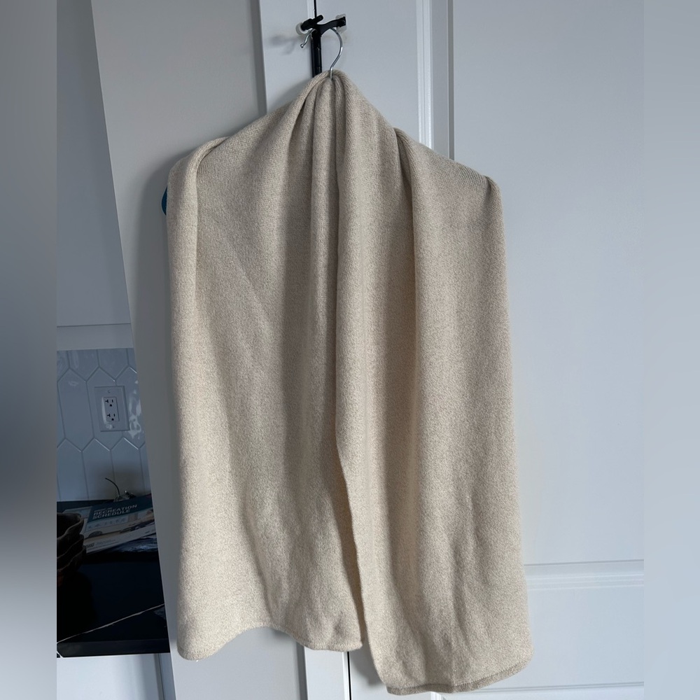 NWT Zighilli Cream Gold Sparkle Scarf Wrap Shimmer Evening Shawl Neutral Minimal